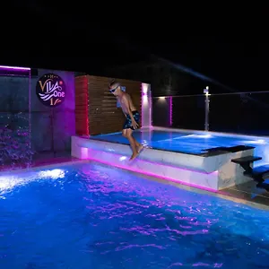 Hotell One, Durrës